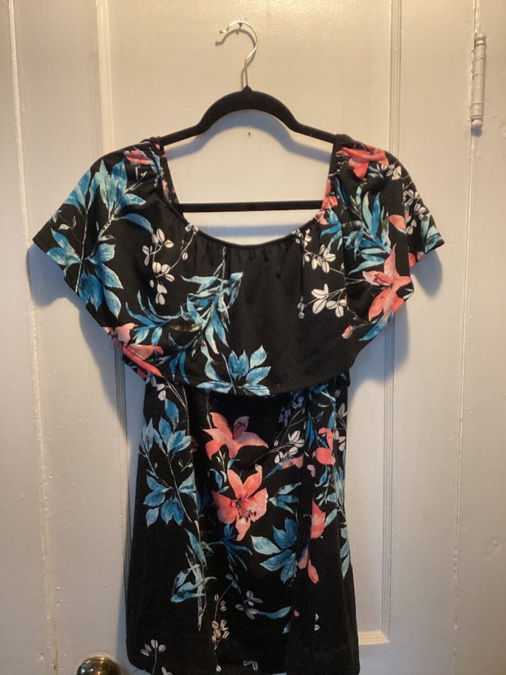 West Loop Black Abstract Floral Stretch Blouse | Off-Shoulder Knit Top L